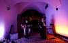 Déšť vyhnal Kalle do průchodu. V Třeboni si tak lidé užili unikátní koncert