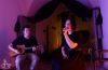 Déšť vyhnal Kalle do průchodu. V Třeboni si tak lidé užili unikátní koncert