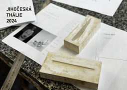 Jihočeské divadlo oznámilo nominace na Jihočeskou Thálii. Cenu letos navrhovali studenti SUPŠ Bechyně