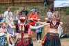 Sezimovo Ústí zahájilo turistickou sezonu na Kozím hrádku s novým Husem, sličnými ženami i divokými souboji