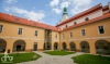 Kulturní léto v rajském dvoře Husitského muzea nabízí koncerty i divadla
