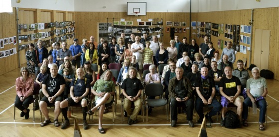 Foto na provázku 2025: 39 vystavovatelů, spousta fotek, pohoda, jazz i klasický rock