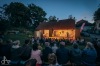Na Vildově mlýně v Jistebnici sehrál Divadelní spolek Kašpar komedii Terasa. Na scénu přišla i kočka