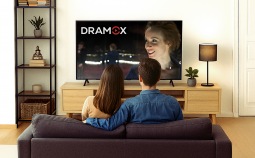 Online videotéka Dramox dělá divadlo dostupnější pět let. Můžete tak vidět třeba Dejvické divadlo z domova