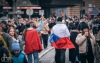 Na Den boje za svobodu a demokracii zaplnili lidé ulice i náměstí Prahy. Cinkalo se klíči