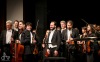 Publikum v úžasu. Dirigent Petr Popelka provedl Epoque Symphony orchestra s cellistou Václavem Petrem Novým světem
