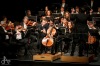 Publikum v úžasu. Dirigent Petr Popelka provedl Epoque Symphony orchestra s cellistou Václavem Petrem Novým světem