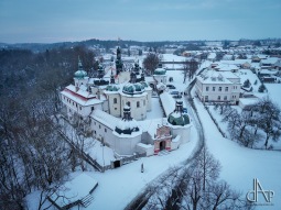 Pomohou opravit klášter Klokoty hříšníci? Farnost shání peníze na rekonstrukci sbírkou