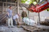 V Plané nad Lužnicí vznikají nové mramorové sochy. Na prvním kamenosochařském sympoziu sochá punkáč i fotograf