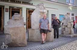 Táborské divadlo pomalu končilo sezonu Navarovou a instalací. Ta rozvířila emoce