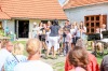 Svišti se sborem zněli pivovarským dvorem v Hlavatcích