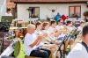 Svišti se sborem zněli pivovarským dvorem v Hlavatcích