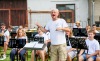 Svišti se sborem zněli pivovarským dvorem v Hlavatcích
