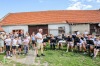 Svišti se sborem zněli pivovarským dvorem v Hlavatcích