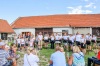 Svišti se sborem zněli pivovarským dvorem v Hlavatcích